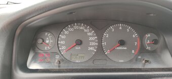 Toyota Avensis T22 1,8 vvti - 14
