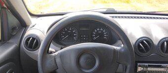 Dacia Sandero 2009, 1,4 - 14