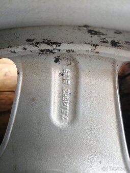 Sada disků 7,5Jx16H2 E135 + zimní pneu 205/65R16C - 14