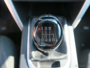 Land Rover Discovery Sport 2.0 TD4 SE 1-MAJITEL SERVISKA KOU - 14