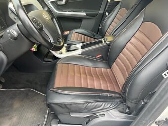 Volvo XC60 2,4d 150kW - 14