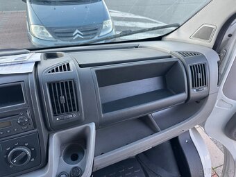 Dodávka Citroen Jumper 2.2 HDi - nutná oprava - 14