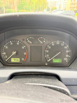 Škoda Fabia 1.2 HTP 40kW 128tis km - 14