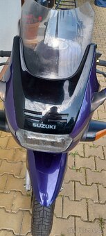Suzuki GSX 1100 F Katana - 14