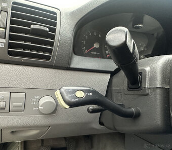 Kia Sorento 2.5 CRDi 4x4/Tažné/Tempomat/ČR - 14