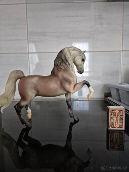 Breyer Traditional - 14