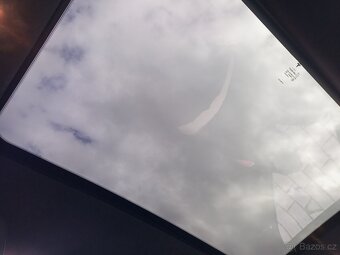 Tesla model s 90D B19B5N - 14