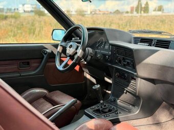 BMW M635CSi (E24) z roku 1984 - 14