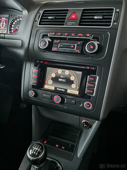 VW Touran 2.0TDi 103kW Style 7 sedadel (po servisu) - 14