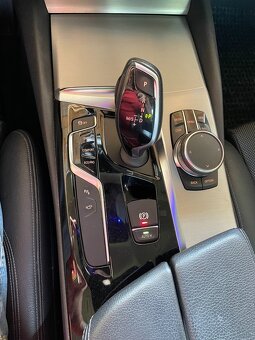 BMW 530D Xdrive Sport Line, po prvním majiteli, rok 2018 - 14