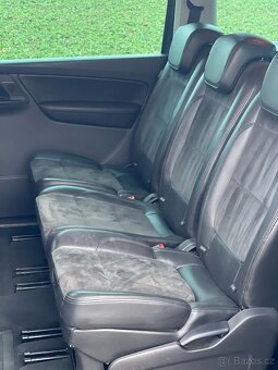Volkswagen Sharan 2.0TDi highline 7 míst-na splátky všechny - 14