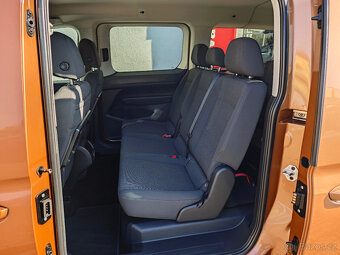 Volkswagen Caddy Maxi Life 2.0 TDi 7 míst - 14