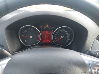 Ford Mondeo combi 2.0 TDCi 103kw m.2014 - 14