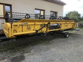 Kombajn sklízecí mlátička New Holland CR 9080 - 14