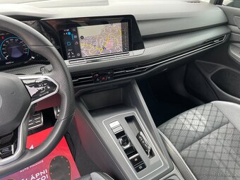 Volkswagen Golf VIII 2.0 TDi/110kW DSG R-Line - 14