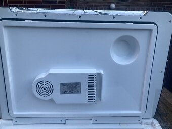 Autochladnička termoelektrická 55l 12V/230V - 14