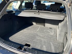 BMW 318 D Touring - 14