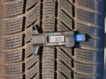 Audi Q3 (F3) - orig. 18" alu so zimnými pneu DOT 24 8+ mm - 14