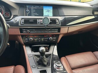 BMW f11 525d 150kw manuál - 14