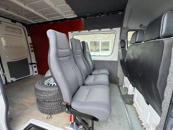 Volkswagen Crafter 2012 L2H2 2.0 TDI 100kw 6 MÍST CZ DPH - 14