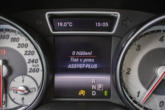 Mercedes-Benz GLA 200 d 4MATIC - 14