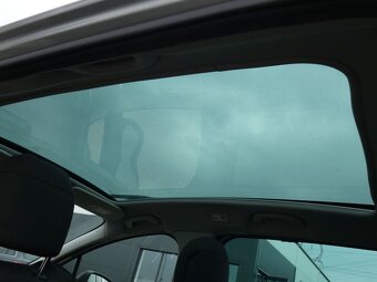 Peugeot 5008 2.0 HDI Allure, panorama - 14
