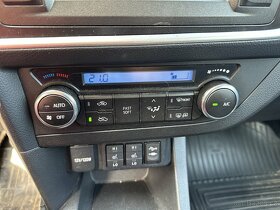 TOYOTA AURIS KOMBI 1,4 D-4D - 14