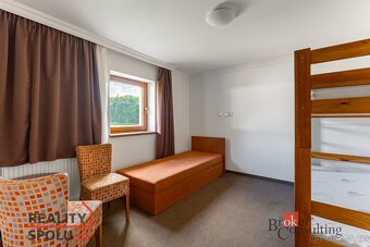 Prodej, domy/rodinný, 298 m2, Vnitřní 985, 25168 Kamenice, P - 14