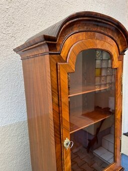 Barokní komoda s vitrínou - originál. - 14