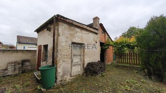 Prvorepubliková vila s třemi bytovými jednotkami, Lovosice,  - 14