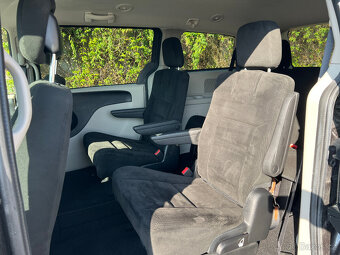 DODGE Grand Caravan SXT 3.6 V6, 1 majitel, 47 000 km - 14