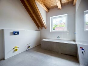 Rodinný dům 140m2_ul. Ve Višnovce _ nevšední bydlení - 14