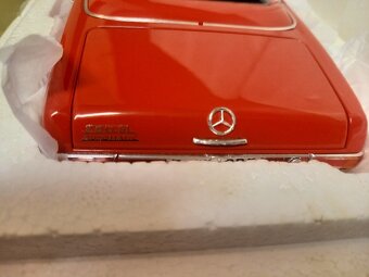 MERCEDES-BENZ 280 SL Pagode, Schuco 1:18 - 14
