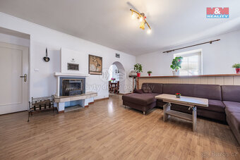 Prodej rodinného domu, 308 m², Netvořice, ul. Zelená - 14