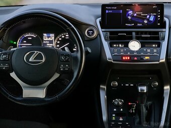 Lexus NX300h Hybrid m.2021 Perleť Navi Kamera Automat CVT - 14