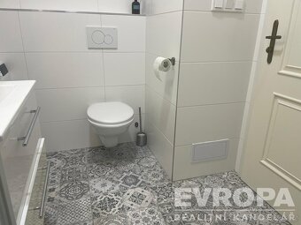 Pronájem bytu 2kk v centru Prahy - Vinohrady u Riegrových sa - 14
