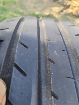Pneu R17 - 14