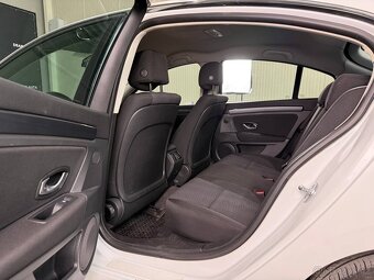 Renault Laguna, 2.0 103kW, r.2010, Serviska ČR - 14