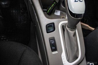 Renault Zoe 2016, 65kW - 14