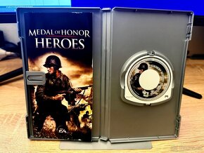 Prodám hry na PSP (Playstation Portable) - 14