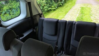 Mazda 5, 2.0 benzín, 107 kw, 7 míst - 14