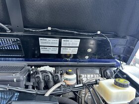 Mercedes-Benz Klasa G AMG 65 vyměnit za bagr, nasadit buldoz - 14