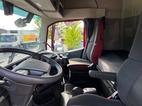 Volvo FH500  tahač - 14