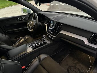 Volvo XC60,D5,R-Design,1.Maj,CZ - 14