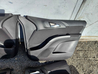 Sedačky, tapeci, loketka Meriva B - 14