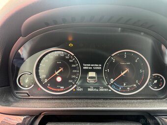 BMW 520xDrive F11 2017 - 14