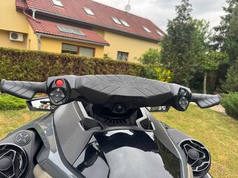 Sea doo GTX LIMITED  3 místa k sezení 2022 Cena s DPH - 14