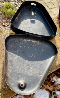 ČZ 125 B T - kastlik nářadí - 14