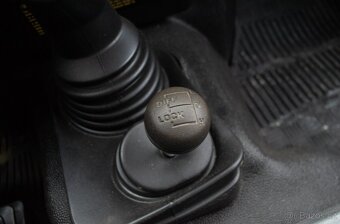 Land Rover Defender 110 2.5 Td5 HC PickUp - 14