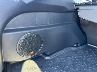 RAV4 Hybrid SELECTION 4x4 56000 km - 14